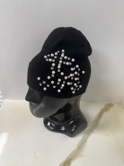 Black/Black Signature Beanie